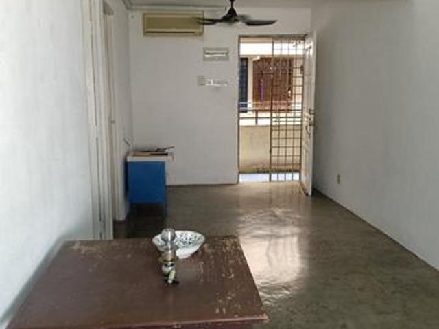 Flat for sale in Wellesley, Penang
