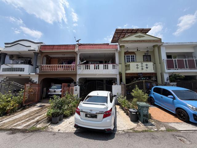 Terraced House for sale in Langat, Selangor