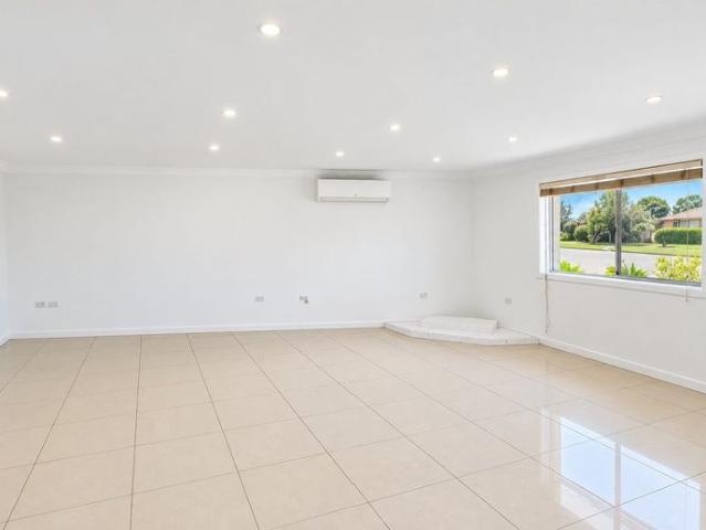 House for rent in Seven Hills, Sydney