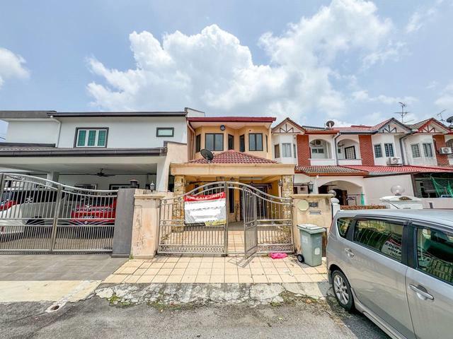 Terraced House for sale in Country Heights Damansara, Kuala Lumpur