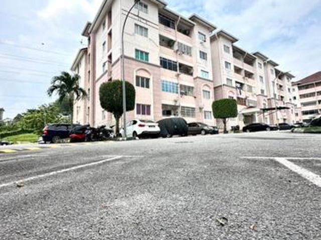Apartment for sale in Petaling, Subang Jaya