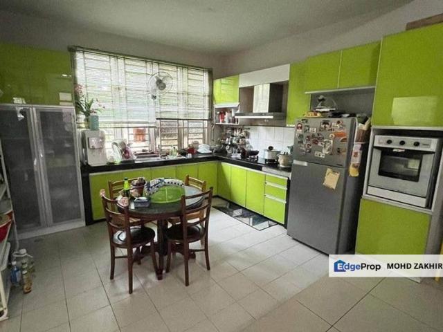 House for sale in Malaka