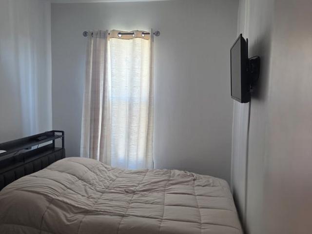 Room for rent in Arverne, New York