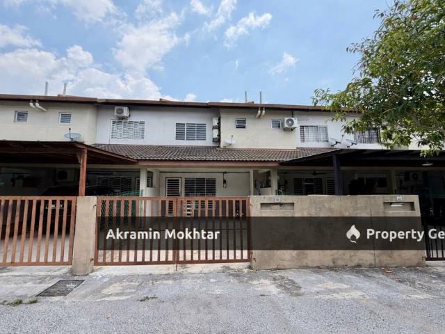 Terraced House for sale in Tanjong Sepat, Selangor