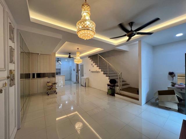 Terraced House for sale in Tanjong Sepat, Selangor
