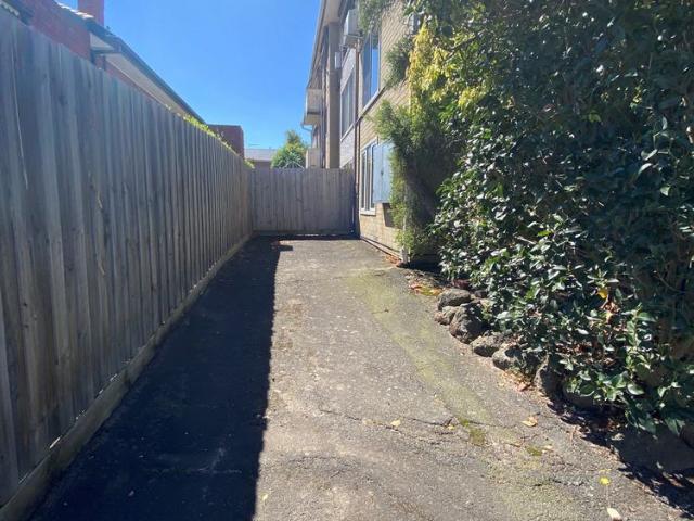 Apartment for rent in Essendon, Melbourne