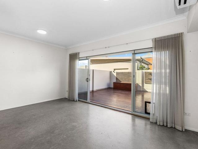 Apartment for rent in Cockburn, Western Australia