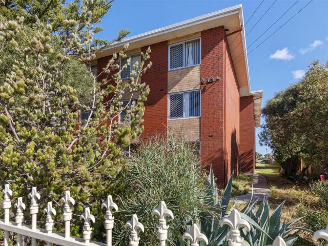 Apartment for sale in Spearwood, Western Australia