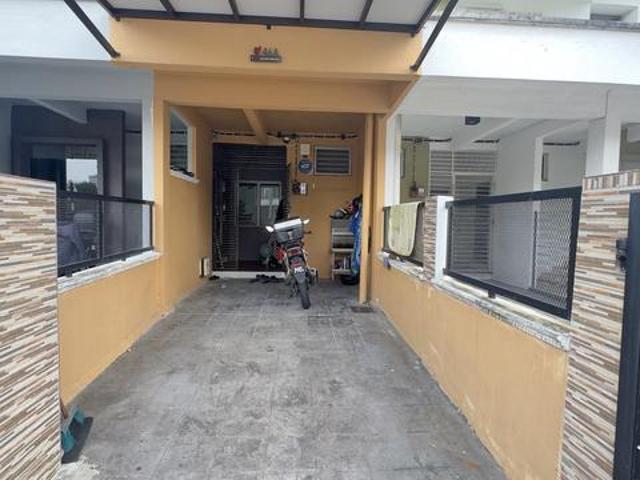 Townhouse for sale in Bandar Saujana Putra, Kuala Langat