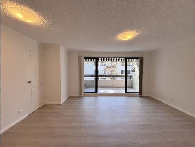 Apartment for rent in Lower North Shore, Sydney