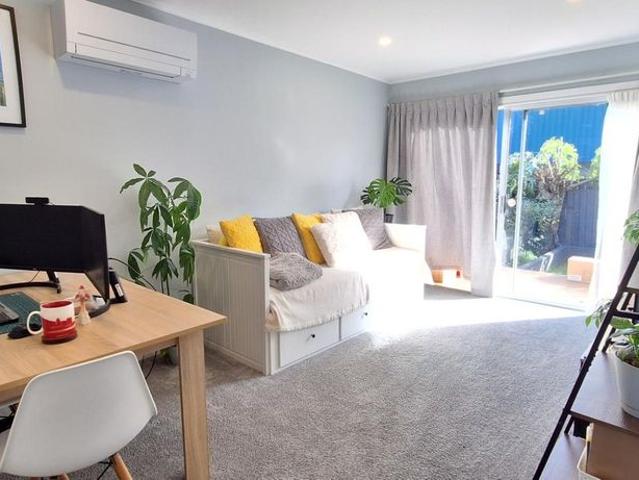 House for rent in Mount Wellington, Oroua County