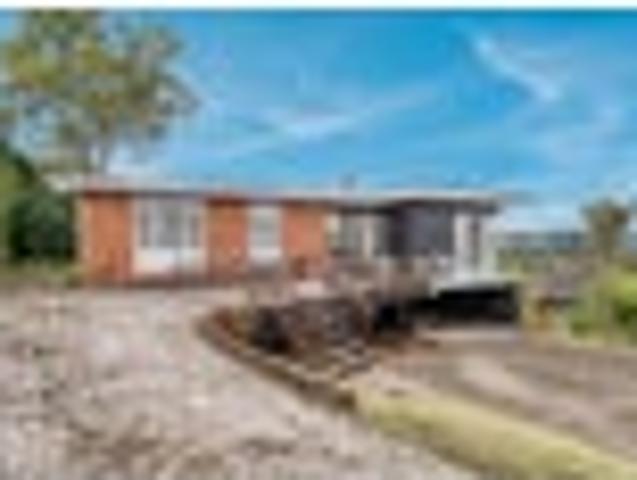 House for sale in Three Kings, Oroua County