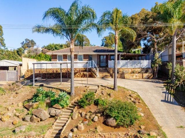 House for sale in Mount Nasura, Western Australia