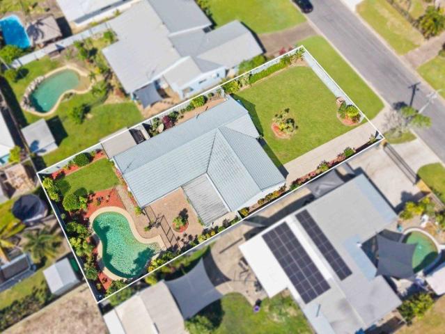 House for sale in Yorkeys Knob, Queensland