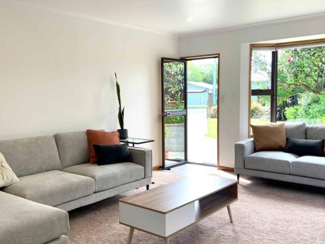 House for rent in Chaslands, Canterbury