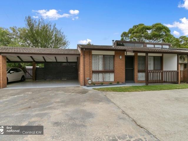 Townhouse for sale in Traralgon, Victoria