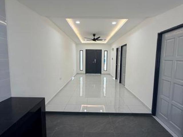 Terraced House for sale in Ulu Tiram, Johor