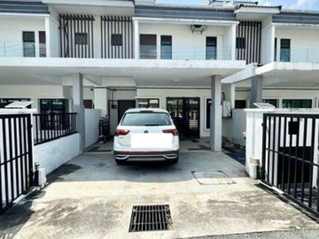 Terraced House for sale in Tanjong Sepat, Selangor