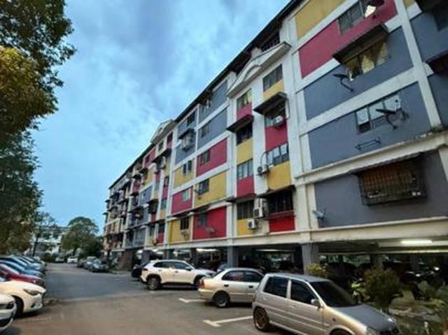 Flat for sale in Petaling, Alam Impian