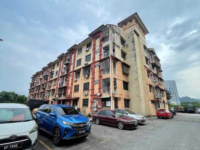 Apartment for sale in Kajang, Langat