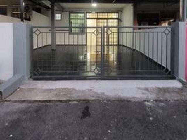 Terraced House for sale in Kluang