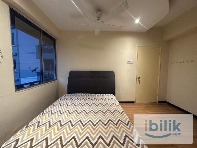 Room for rent in Petaling, Damansara Damai