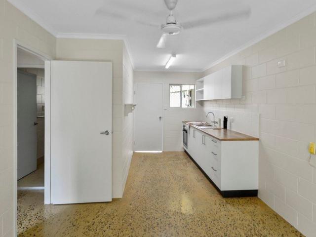 Apartment for rent in Holloways Beach, Cairns