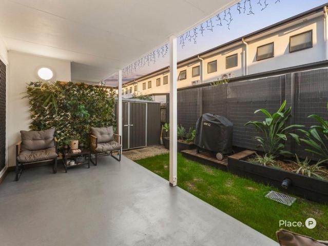 Townhouse for sale in Toombul, Queensland