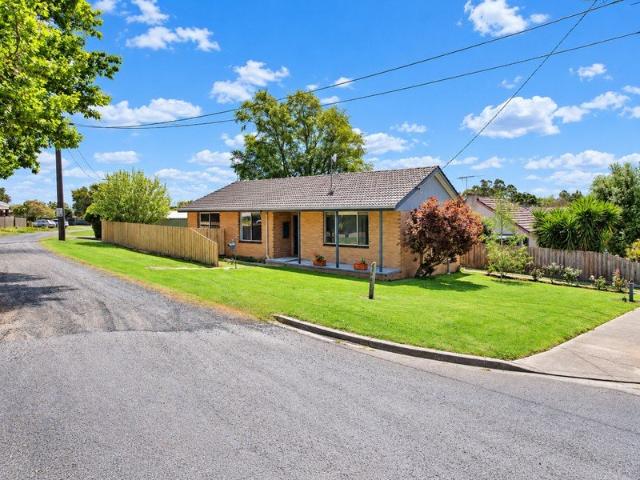 House for sale in Drouin, Shire of Baw Baw