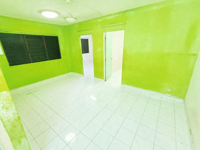 Flat for sale in Petaling, Alam Impian