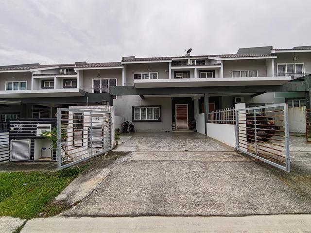 Terraced House for sale in Tanjong Sepat, Selangor