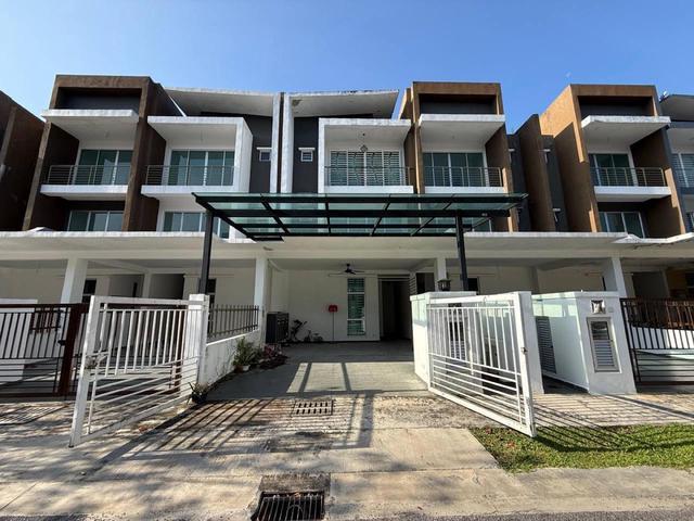 Terraced House for sale in Sendayan Village, Negeri Sembilan