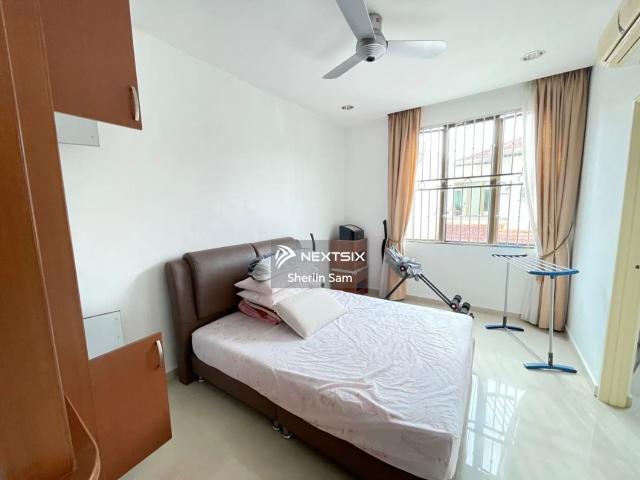 Residential House for sale in Petaling, Damansara Damai
