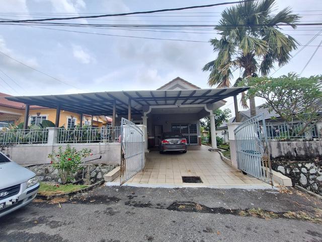 Bungalow for sale in Sendayan Village, Negeri Sembilan