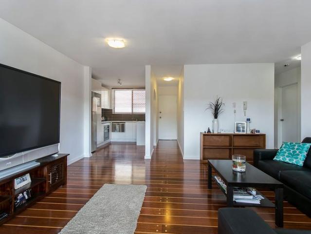 Apartment for rent in Greenslopes, Greater Brisbane