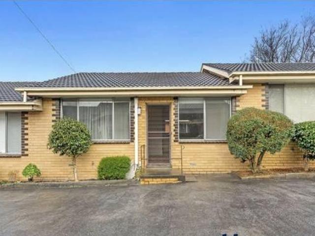 House for rent in Victoria