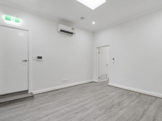 Apartment for rent in Lower North Shore, Sydney