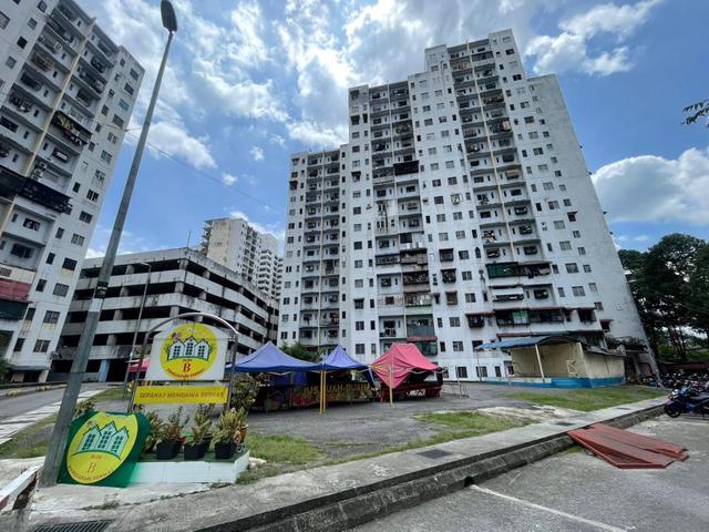 Apartment for sale in Country Heights Damansara, Kuala Lumpur