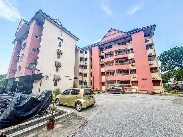 Apartment for sale in Country Heights Damansara, Kuala Lumpur