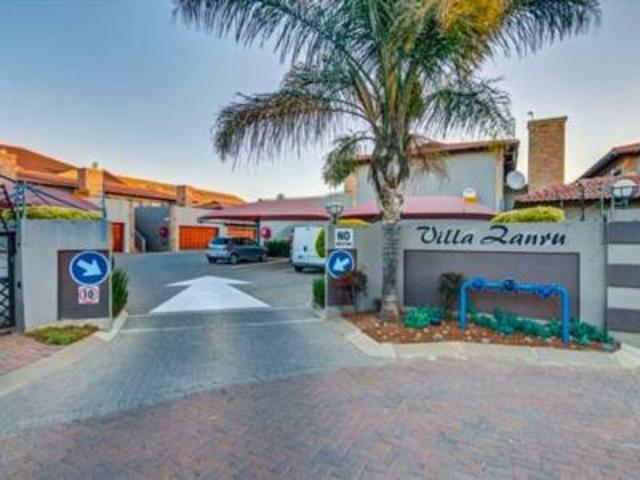 Townhouse for rent in Glenmarais, Ekurhuleni