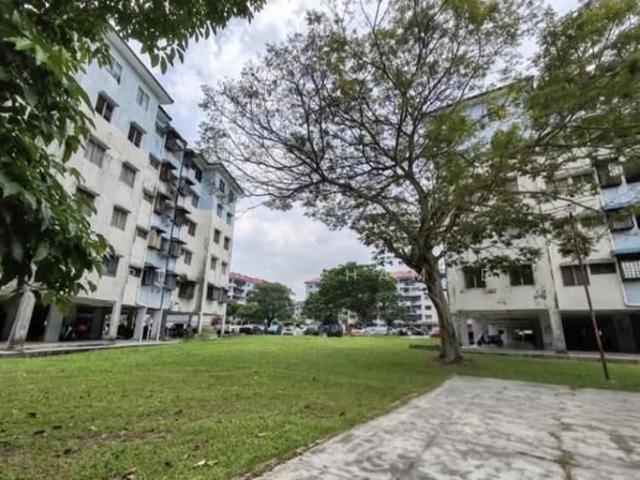 Flat for sale in Kajang, Langat