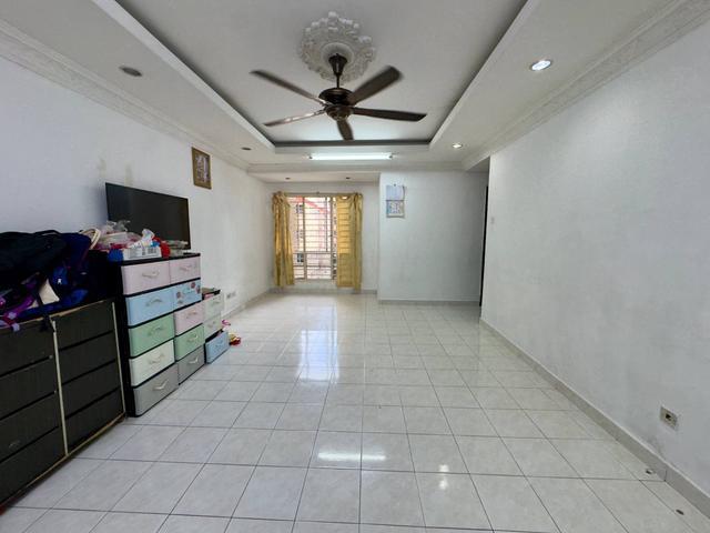 Apartment for sale in Petaling, Damansara Damai