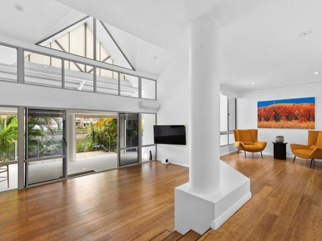 Apartment for rent in Clear Island Waters, Gold Coast City