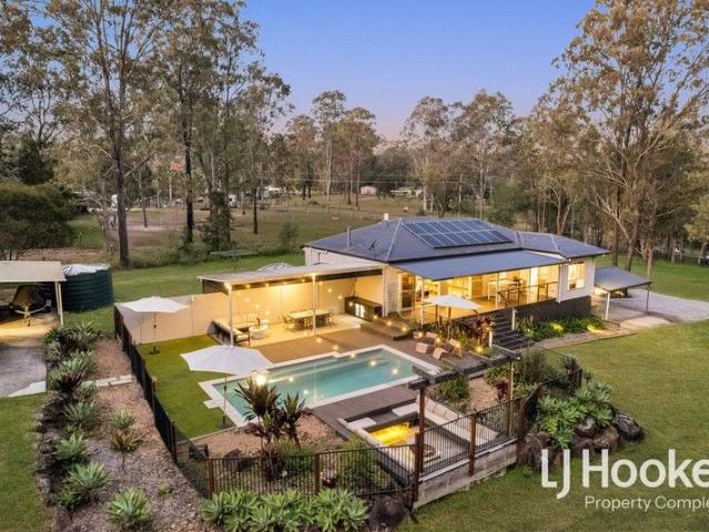 House for sale in Tamborine