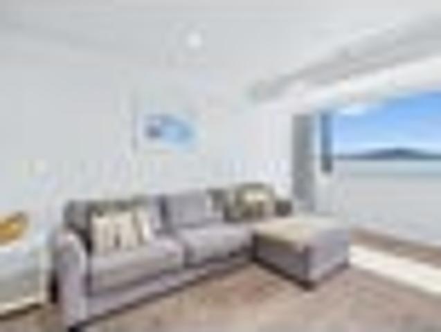 Apartment for sale in Takapuna, Oroua County