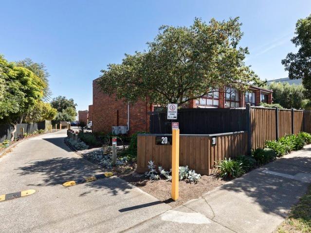 Townhouse for rent in Albion, Melbourne