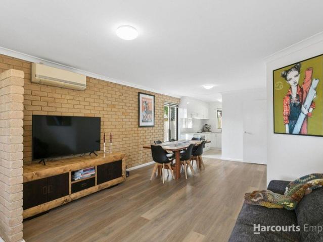 Villa for sale in Como, Western Australia