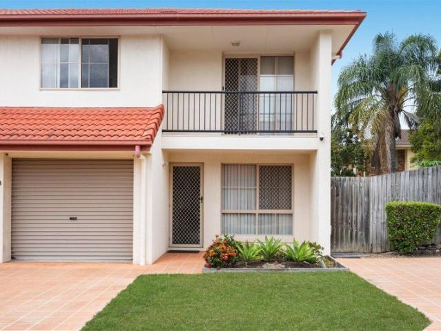 Townhouse for sale in Runcorn, Greater Brisbane
