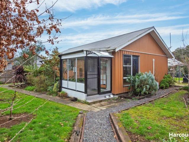 House for sale in Rosebery, Tasmania