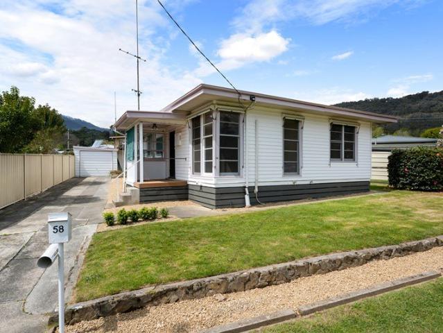 House for rent in Mount Beauty